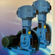 立式无油真空泵